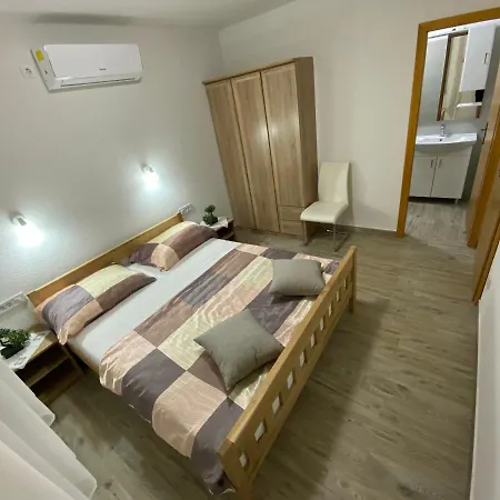 Stone Homes Stankovci With Pool And Mediterranean Gardens
