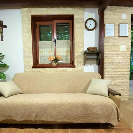 Stone Homes With Pool And Mediterranean Gardens Villa Stankovci (Zadar)