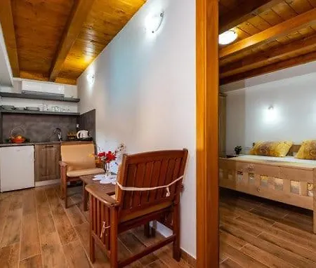Stone Homes Stankovci With Pool And Mediterranean Gardens