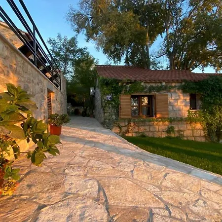 Stone Homes With Pool And Mediterranean Gardens *