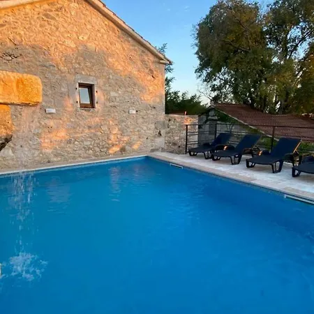Stone Homes Stankovci With Pool And Mediterranean Gardens Villa *