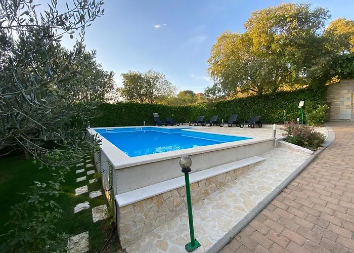 Stone Homes With Pool And Mediterranean Gardens Stankovci (Zadar)