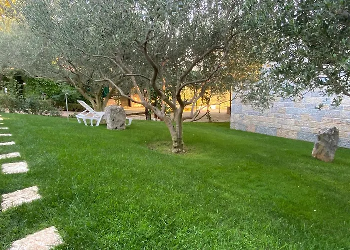 Stone Homes With Pool And Mediterranean Gardens Stankovci (Zadar)