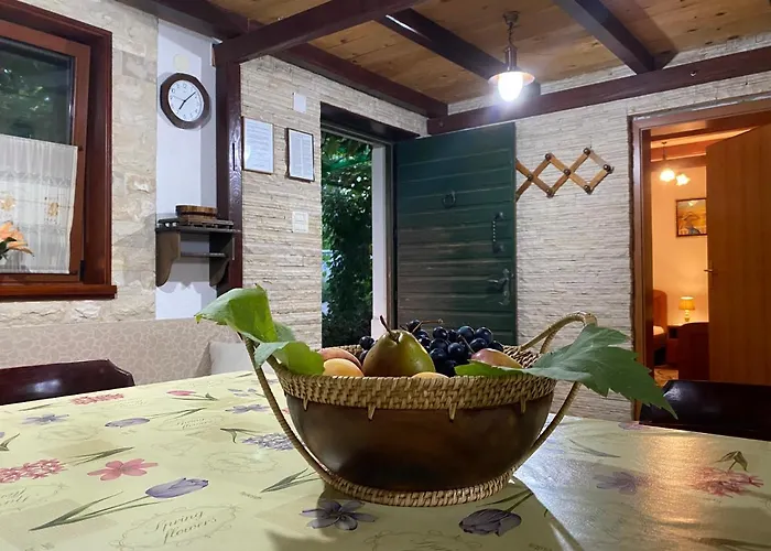 Stone Homes With Pool And Mediterranean Gardens Stankovci (Zadar)