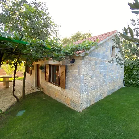 Stone Homes Stankovci With Pool And Mediterranean Gardens Villa *